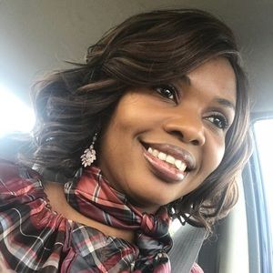 Meet your Posher, Rosa